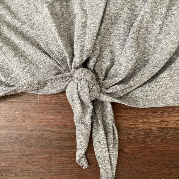 LIKE NEW • Madewell Knotted Tee - Picture 3 of 4